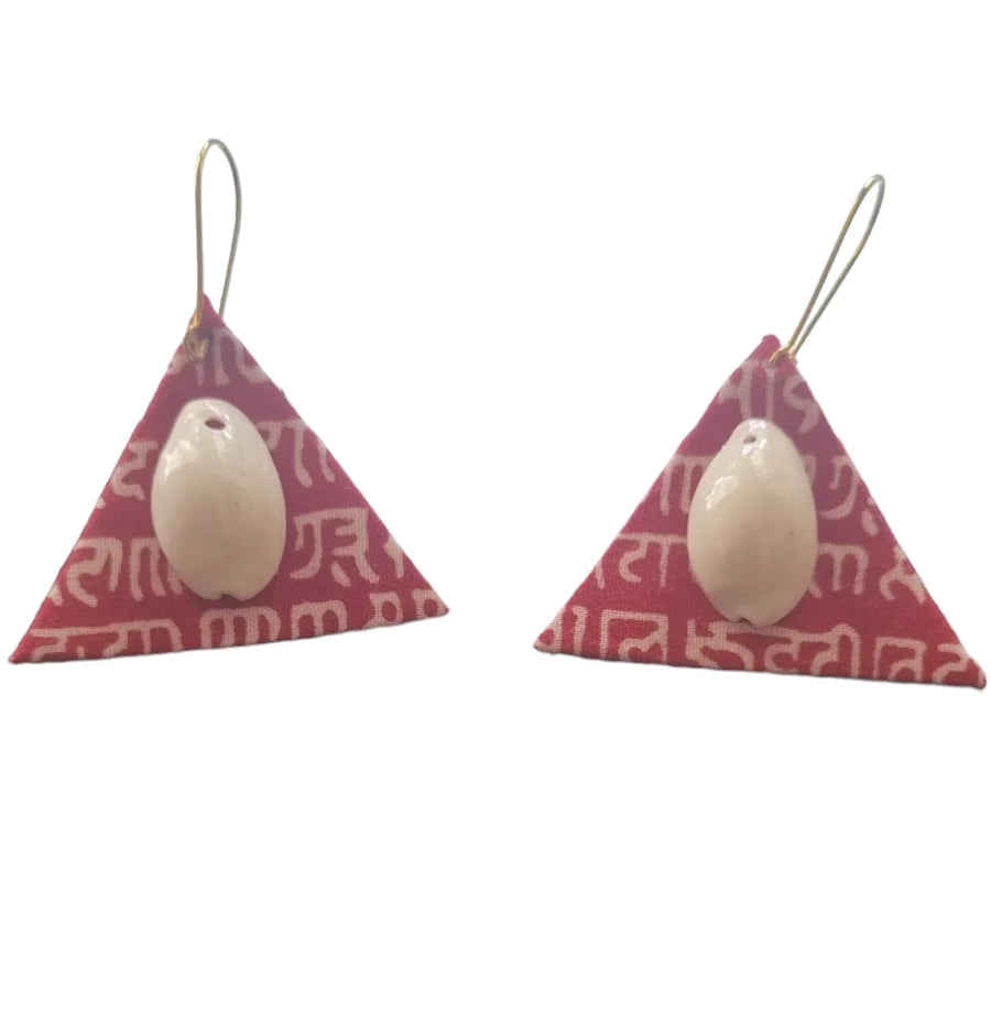 Fabric and Conch Necklace & Earrings – FJ4