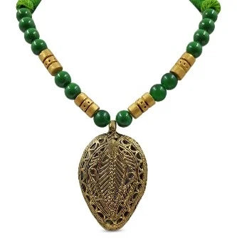 Dokra Pendant Necklace and Earrings – Green